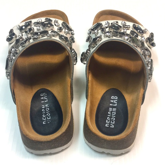 Design Lab Women’s White Leather Slides with Bling Embellishments. Sz 5. - Picture 8 of 11